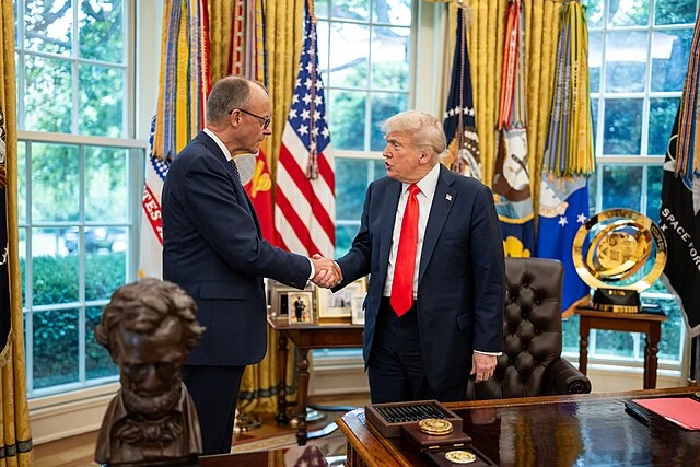 Presidente Trump e Merz America, studio ovale
